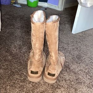 Never Been Worn Uggs